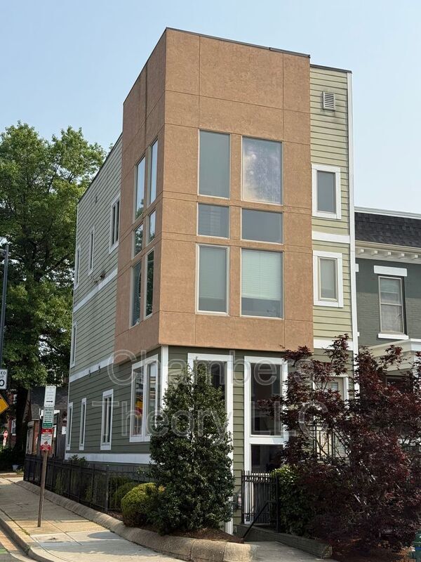471 Luray Pl NW in Washington, DC - Building Photo - Building Photo