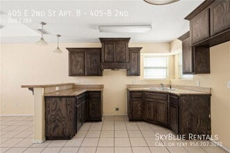 405 2nd St in La Joya, TX - Foto de edificio - Building Photo