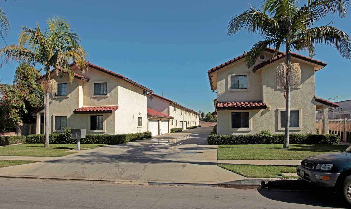 18014 Alburtis Ave in Artesia, CA - Building Photo