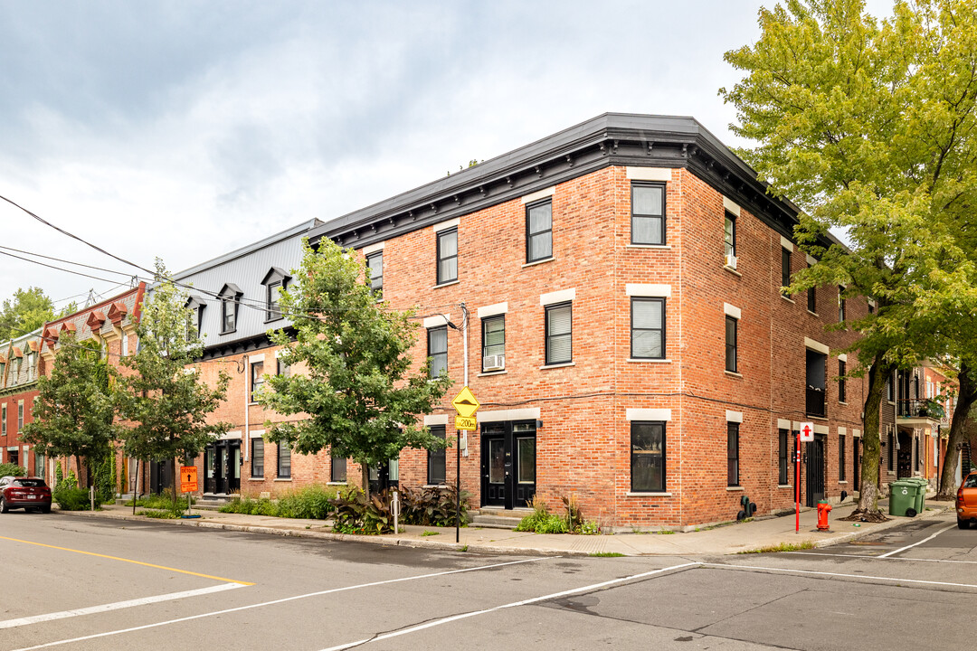 1454-1464 La Fontaine Rue in Montréal, QC - Building Photo