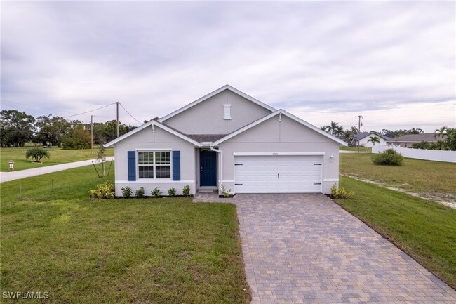 1705 NW 31st Pl in Cape Coral, FL - Building Photo - Building Photo