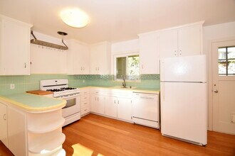 120 Sequoia Dr in San Anselmo, CA - Building Photo - Building Photo
