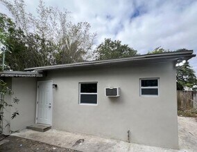 1117 NE 5th Terrace in Fort Lauderdale, FL - Building Photo - Building Photo