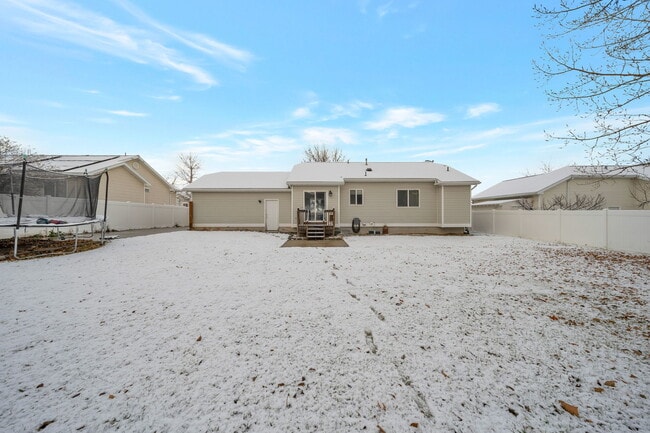 property at 5763 Ophelia Ln