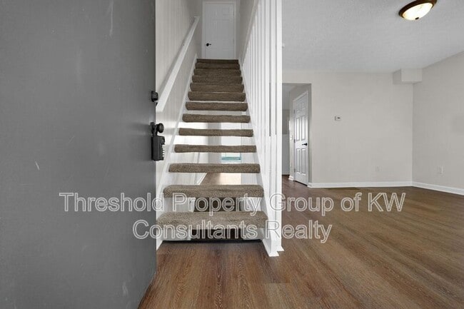 3672-3678-3678 Arnelle Rd in Columbus, OH - Building Photo - Building Photo