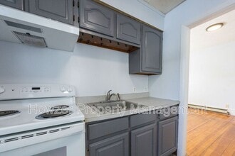 11 Union St in Taunton, MA - Building Photo - Building Photo