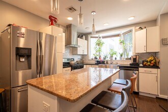 530 40th St in Union City, NJ - Building Photo - Building Photo