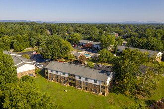 Bent Oak Apartments in Greer, SC - Foto de edificio - Building Photo