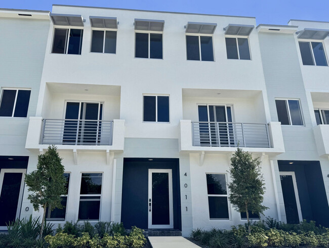 The Addison in Palmetto Bay | Townhomes in Palmetto Bay, FL - Foto de edificio - Building Photo