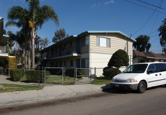 West Seaward Apartments in San Diego, CA - Building Photo - Building Photo