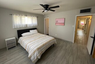 730 E Granada Dr in Tempe, AZ - Foto de edificio - Building Photo