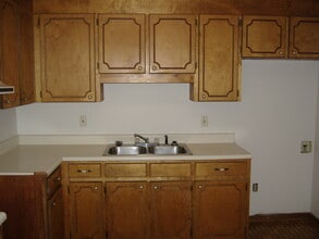 619 Johns Creek Rd in Hodges, SC - Building Photo - Building Photo