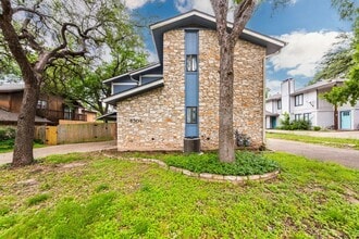 8501 Fathom Cir in Austin, TX - Building Photo - Building Photo