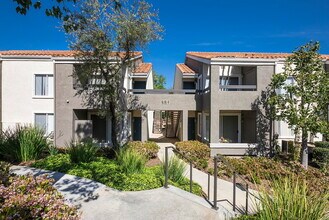 Emerald Pointe in Diamond Bar, CA - Building Photo - Building Photo