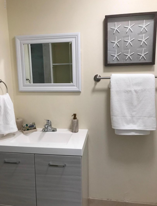 2434 Sarno Rd-Unit -B in Melbourne, FL - Building Photo