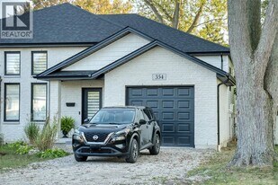 360 Bouffard Rd in Windsor, ON - Building Photo