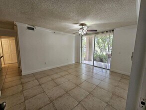12136 St.Andrews Place, #104 in Miramar, FL - Building Photo - Building Photo