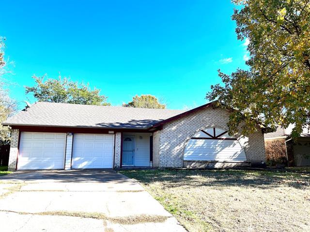 property at 6704 Spoonwood Ln