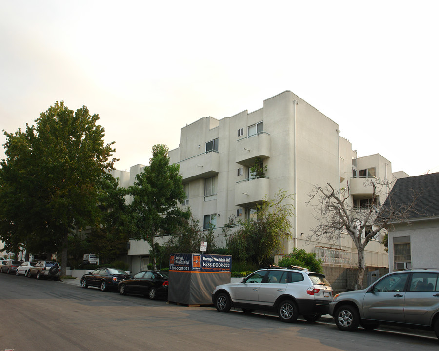 1310 N Detroit St in West Hollywood, CA - Building Photo