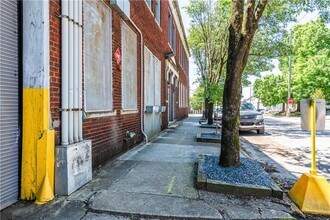 210 Walker St SW in Atlanta, GA - Building Photo - Building Photo