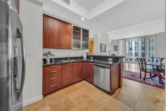 1607 Ponce de Leon in Coral Gables, FL - Building Photo - Building Photo