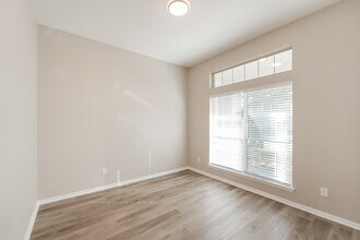 14811 Forest Enclave Ln in Houston, TX - Building Photo - Building Photo