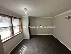 2613 27th Pl in Des Moines, IA - Building Photo - Building Photo
