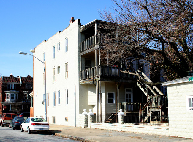 2601 N Calvert St in Baltimore, MD - Building Photo - Building Photo