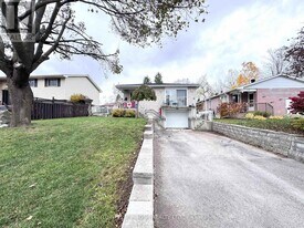 141 Gunn St in Barrie, ON - Building Photo