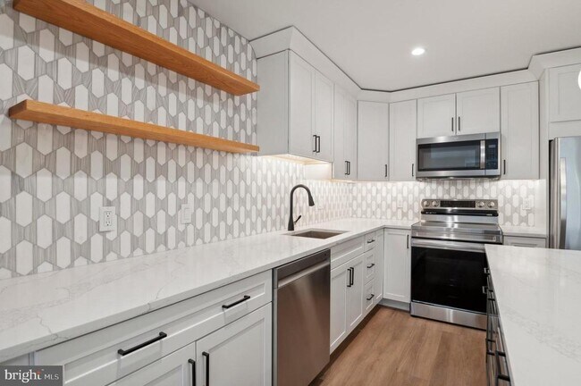 property at 35 Chestnut Rd