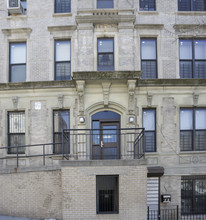 925 Eagle Ave in Bronx, NY - Foto de edificio - Building Photo