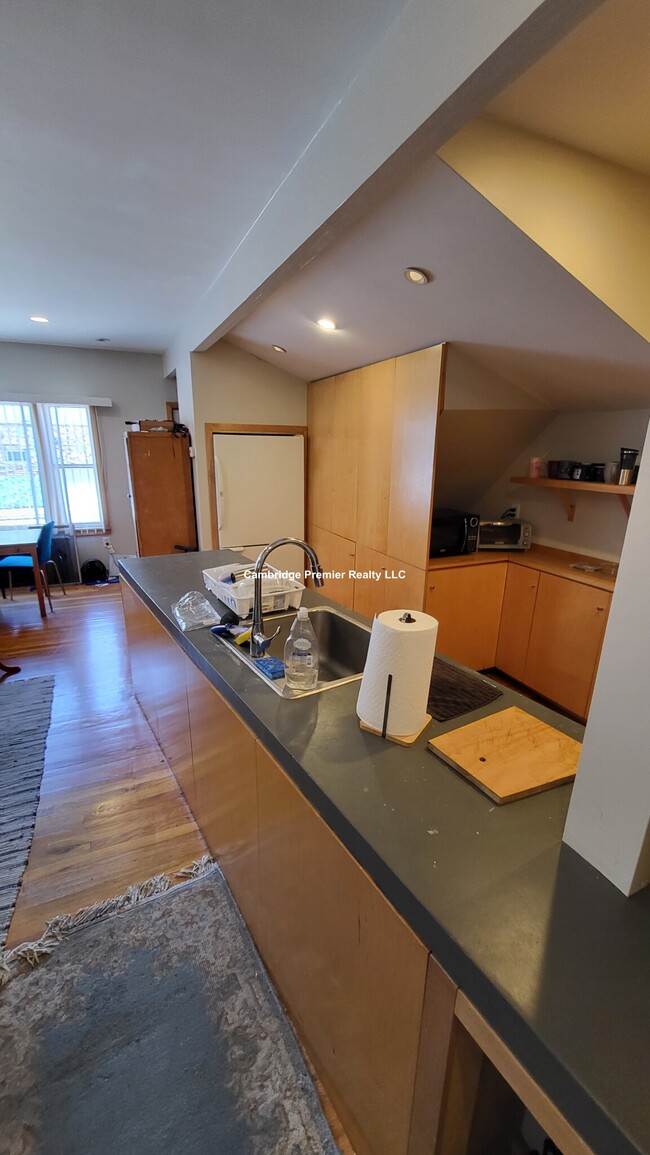 132 Columbia St, Unit 1
