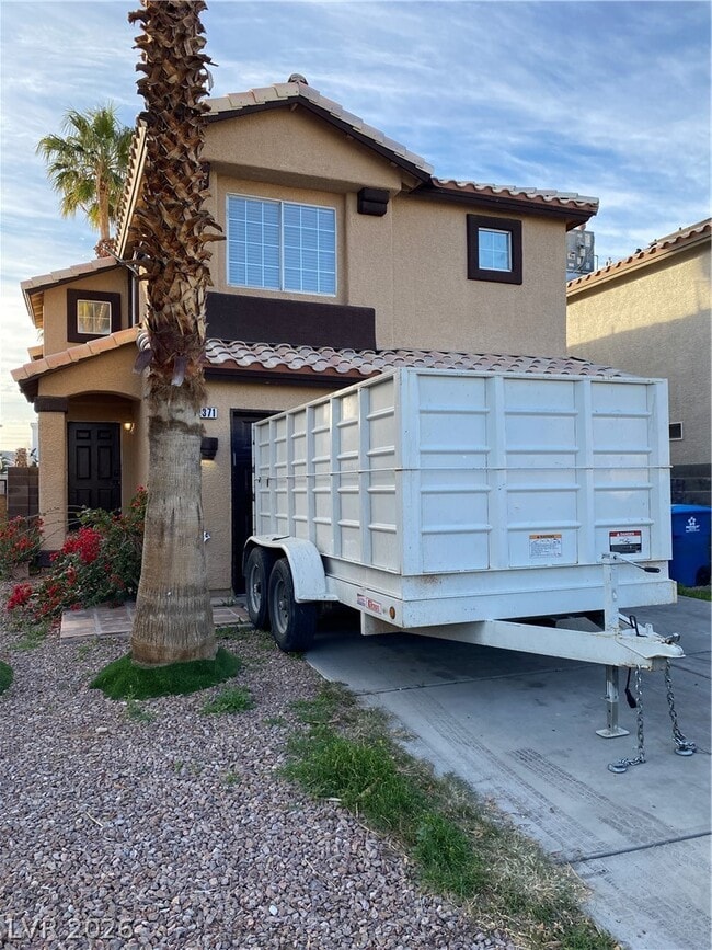 2371 Crowley Way in Las Vegas, NV - Building Photo - Building Photo