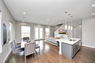 5510 Rosslyn Rd in Houston, TX - Building Photo - Building Photo