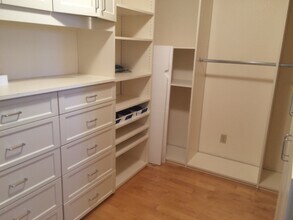 1377 Ardmore Dr in San Leandro, CA - Foto de edificio - Building Photo