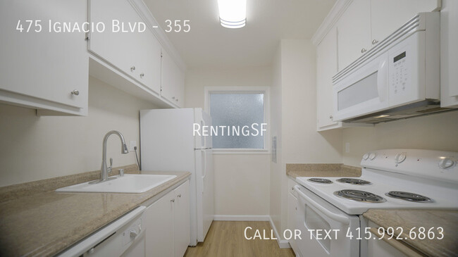 475 Ignacio Blvd, Unit 355 in Novato, CA - Building Photo - Building Photo