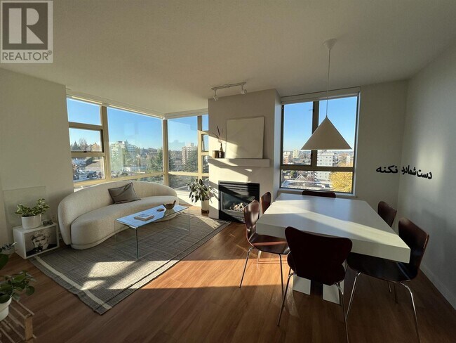 1316-1316 W 11th Ave in Vancouver, BC - Building Photo - Building Photo
