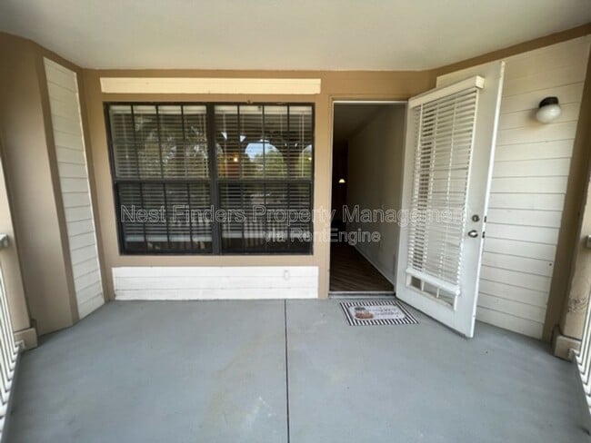 12700 Bartram Park Blvd in Jacksonville, FL - Foto de edificio - Building Photo