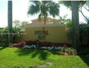 13745 SW 276th St in Homestead, FL - Building Photo - Building Photo