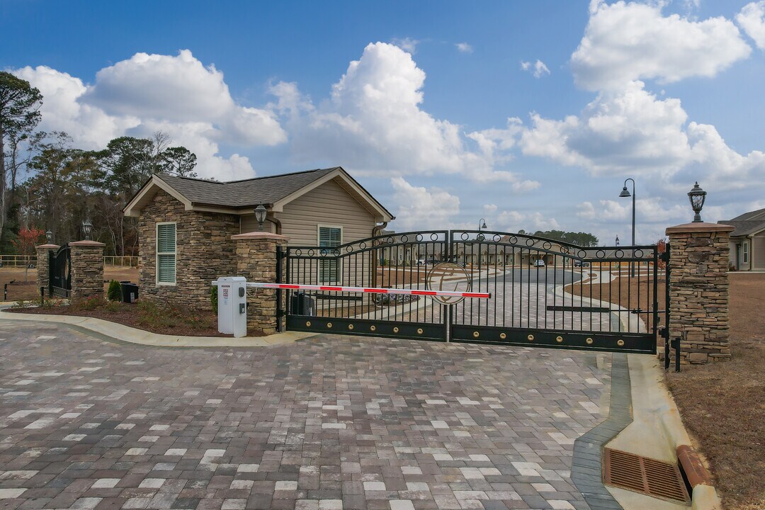 Chandler Reserve Club in Florence, SC - Building Photo