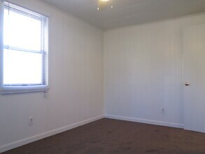 2553-2555 Lloyd Rd in Decatur, GA - Building Photo - Building Photo