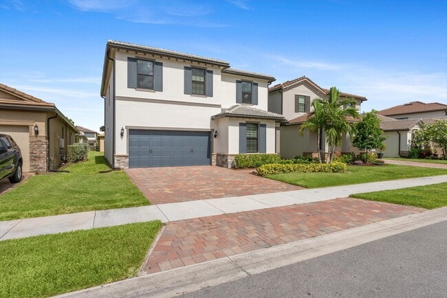 property at 4757 Roldan Ct