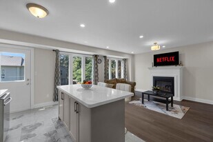 688 Midland Ave, Unit SI ID1403767P in Toronto, ON - Building Photo