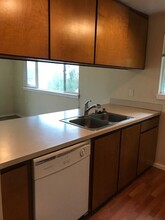 9717 Danwood Ln NW-Unit -#4 in Silverdale, WA - Foto de edificio - Building Photo
