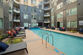 Vitruvian West in Addison, TX - Foto de edificio - Building Photo