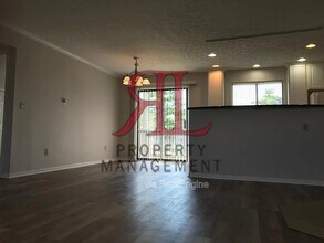 2727 Greystone Dr in Columbus, OH - Building Photo - Building Photo