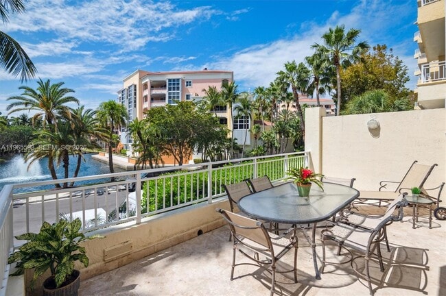 765 Crandon Blvd in Key Biscayne, FL - Building Photo - Building Photo