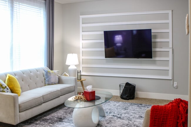 7801 Rushmore Ave NE, Unit 7801 Rushmore Ave in Lacey, WA - Building Photo - Building Photo