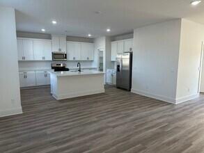 146 S Harrogate Ln in Fayetteville, AR - Building Photo - Building Photo
