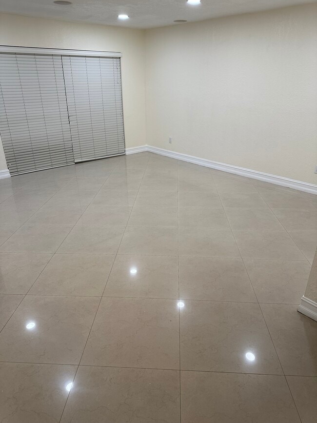 property at 14948 SW 89th St